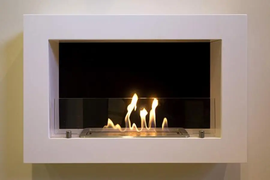 Come scegliere un camino a bioetanolo per l’inverno