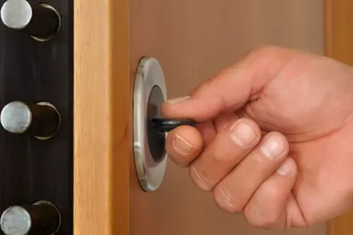 Cosa fare in caso di porta bloccata